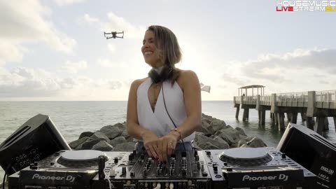 Andrea Ferratti - Live in Miami Beach @ Sunrise Sessions / Melodic Techno - Progressive / 2025