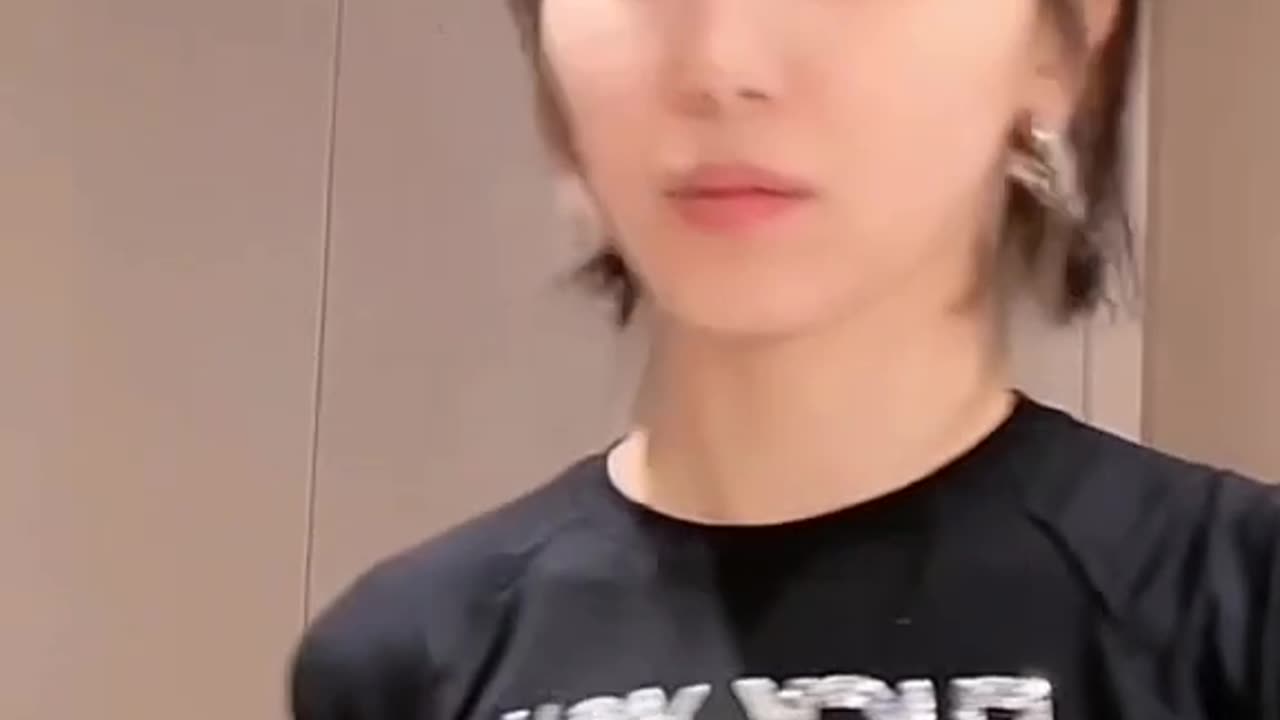 527