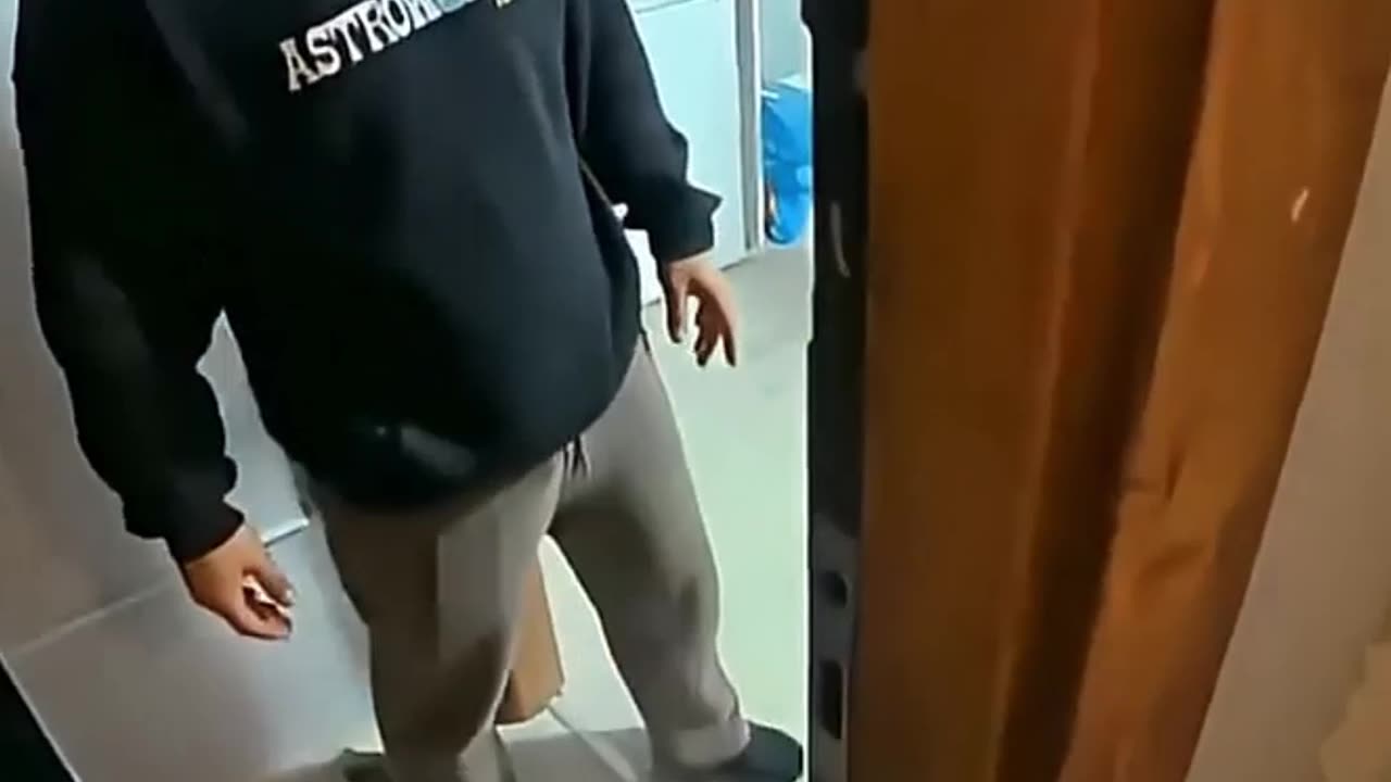 Una entrega de comida se sale de control