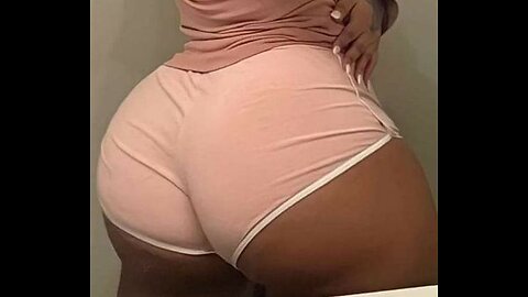 💦 She Left Nothing Hidden 🔥🍑