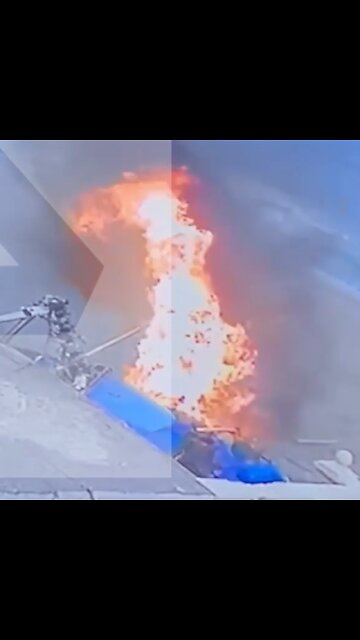 Un helicóptero privado se estrella contra una casa en Rusia