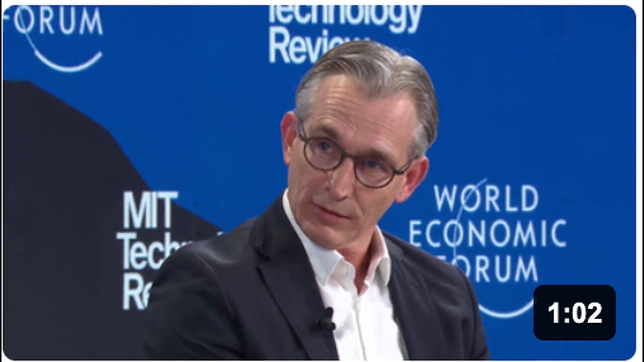 Davos: Philips CEO Roy Jakobs argues that with the rollout of AI within healthcare, the healthcare industry must regulate itself