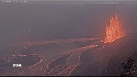 Kīlauea Volcano, Hawaii (Halemaʻumaʻu crater)