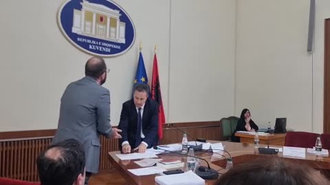 Balla dhe Peleshi mbyllin mbledhjen, Bardhi: S’po ju përgjigjet Rama në telefon