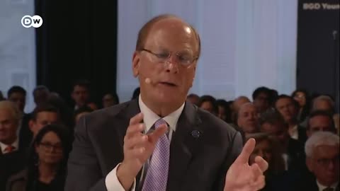 Globalist Elite BlackRock CEO Larry Fink Suddenly Wants to Rebuild Trust