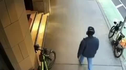 NYC: A 59-year-old Jewish tourist, Rami Glikstein, was hospitalized at Mount Sinai