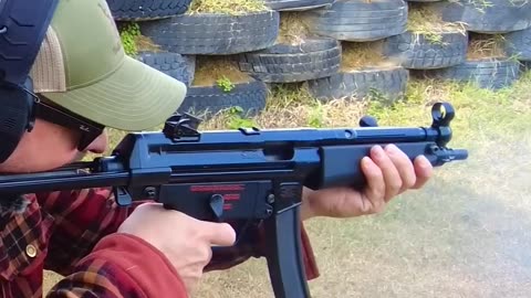 HK MP5 SMG!