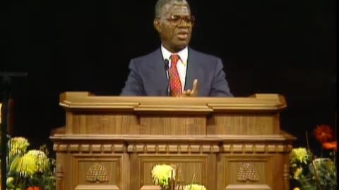 The Value of a Testimony | Helvécio Martins | General Conference Flashback