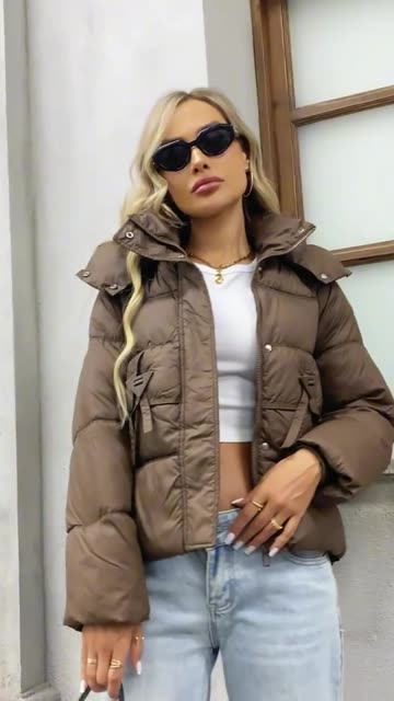 Trendy Women's Insulated Hooded Jacket for Cold Weather