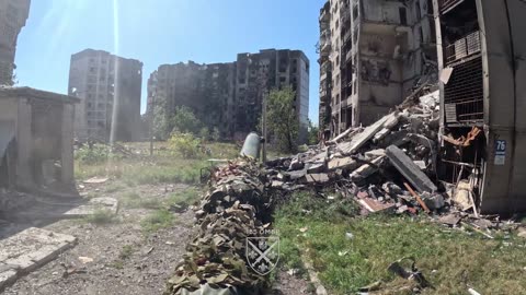 Ukrainian Leopard II Tank Firing On Russian Positions Inside Highrise Building