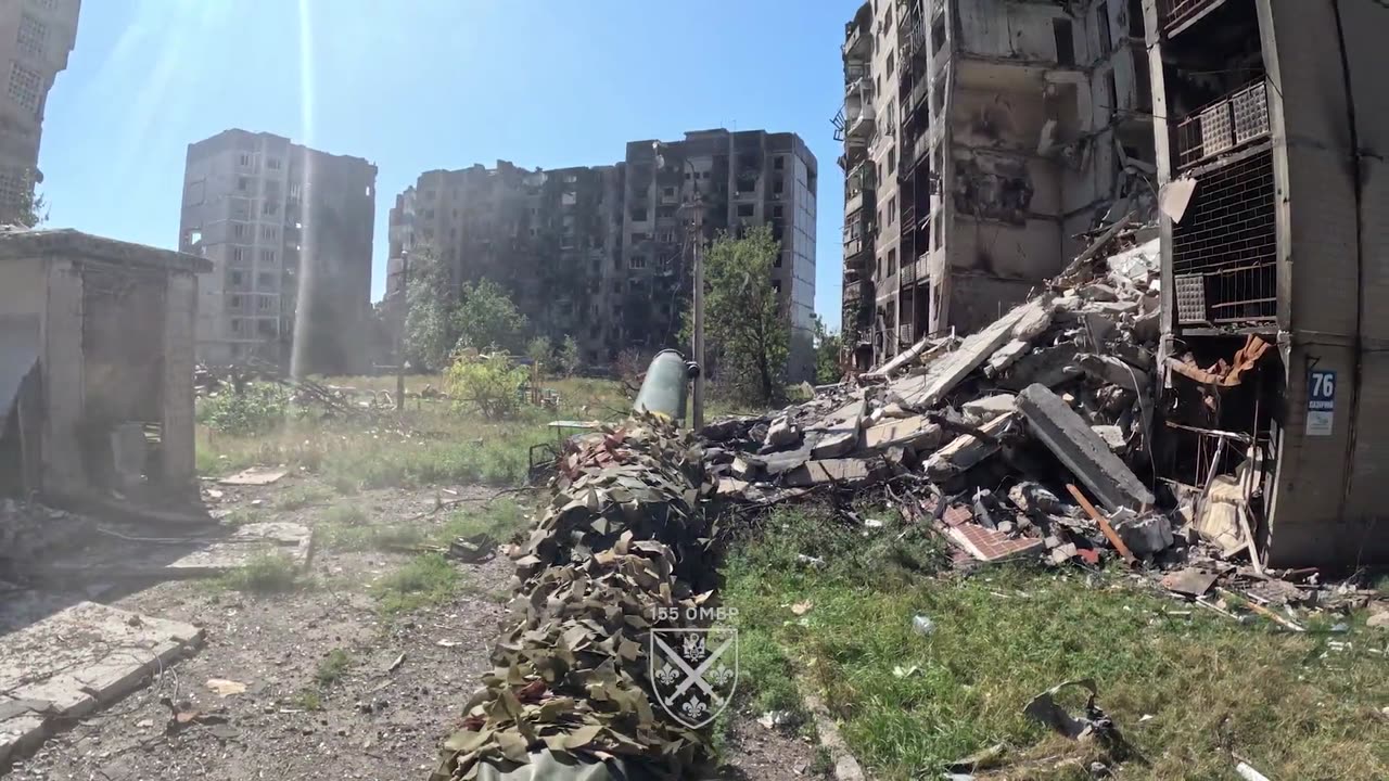 Ukrainian Leopard II Tank Firing On Russian Positions Inside Highrise Building