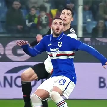 Aerial combat is Ronaldo's absolute domain #Serie A #C Ronaldo #The charm of football #Heading