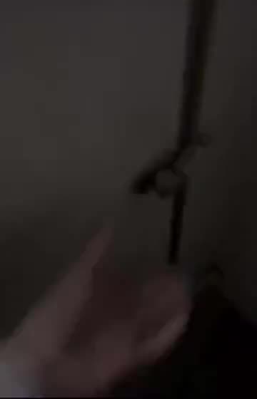 “Epic Bathroom Brawl: Wrong Place, Wrong Time!” 😂🚽💥