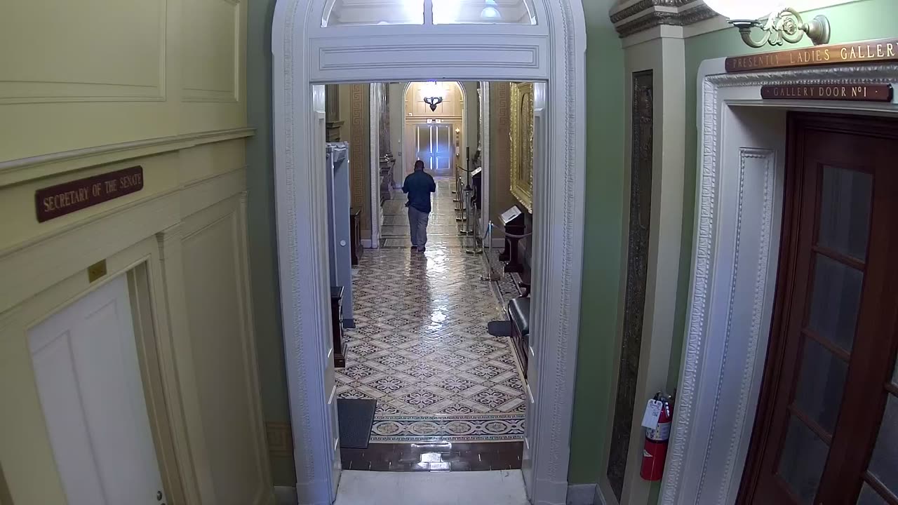 0310USCS03SenateGalleryEastnearS312_2021-01-06_11h40min01s237ms.mp4