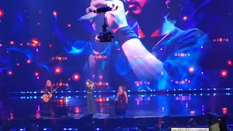 Chris Cornell's daughter Toni Cornell performed "Fell On Black Days" alongside Nancy Wilson