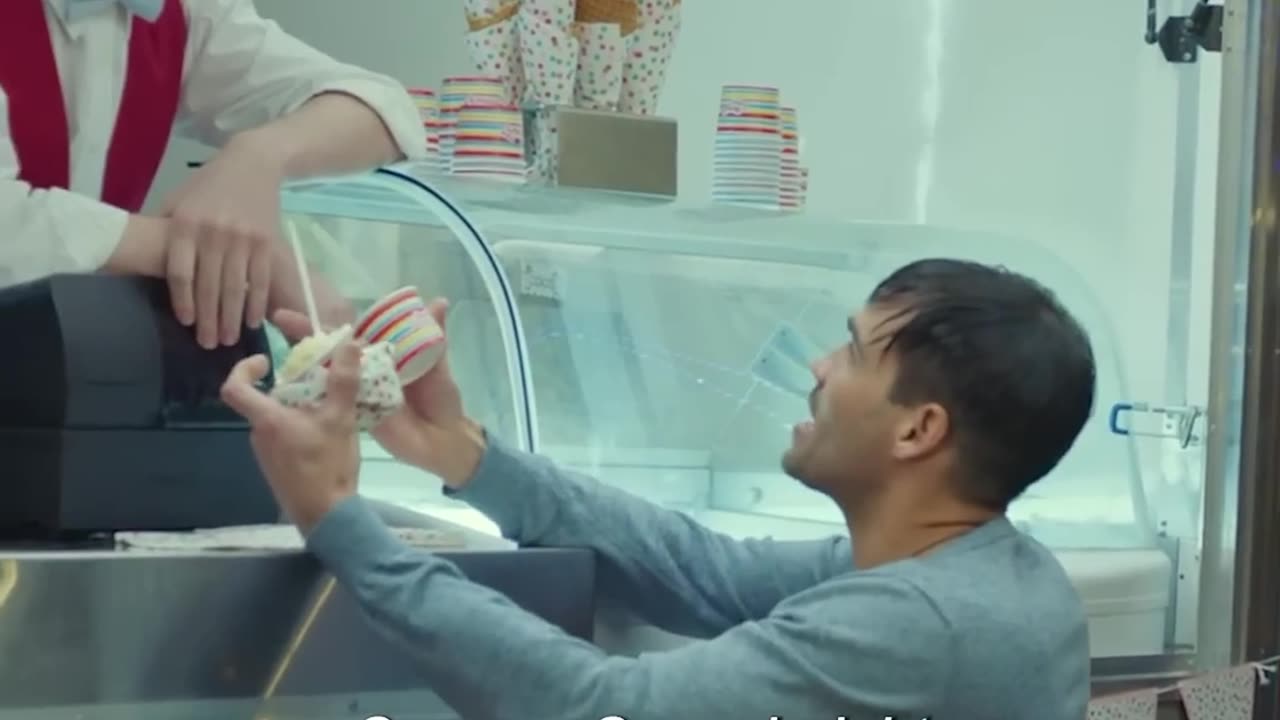 The Dispute between One Scoop and Tow Scoops of Ice Cream #shorts #movie #film