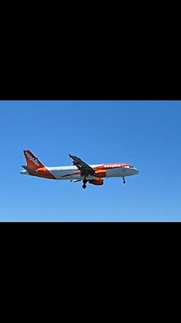 Easyjet A320 Landing Into Corfu International Airport Kanoni 2024