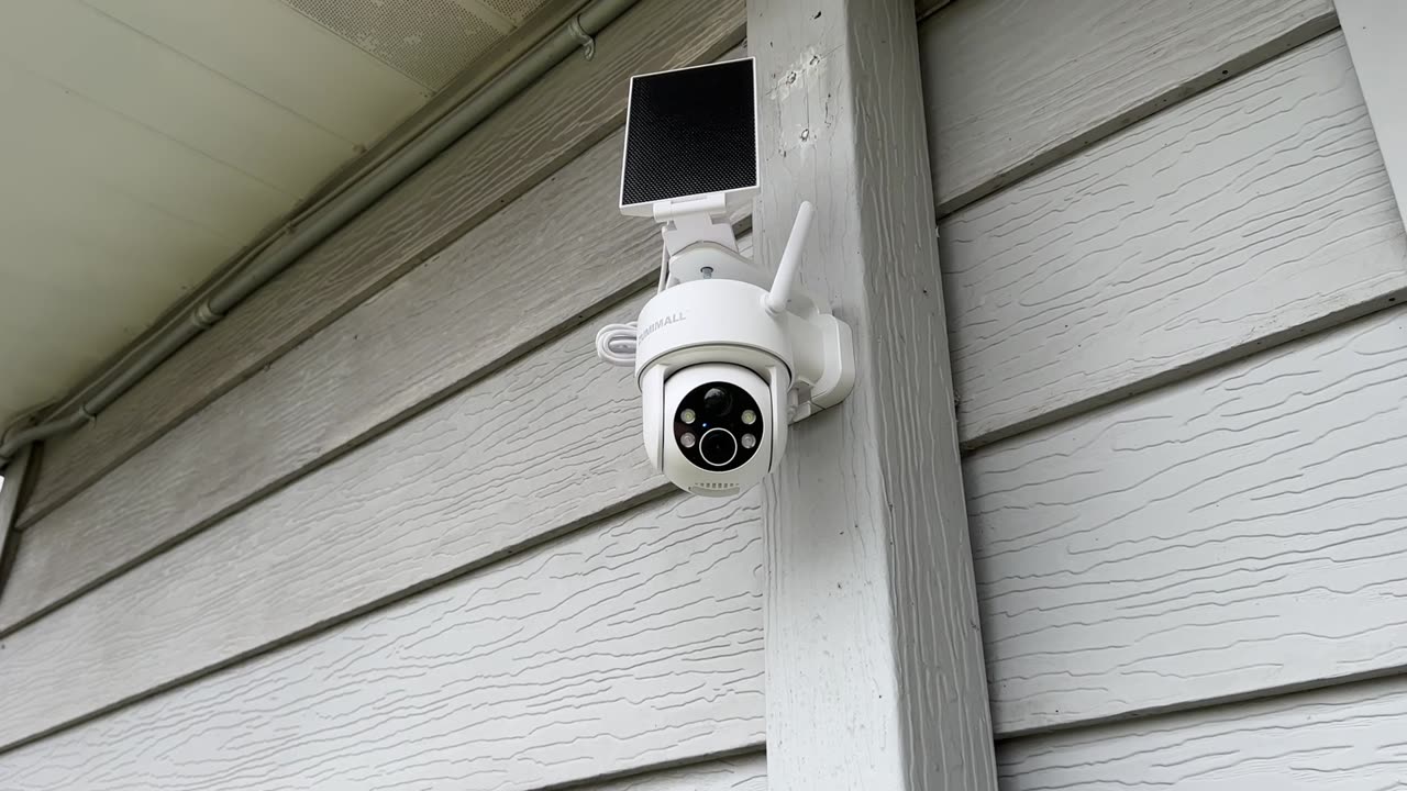 Overview ZUMIMALL 2K Solar Security Camera