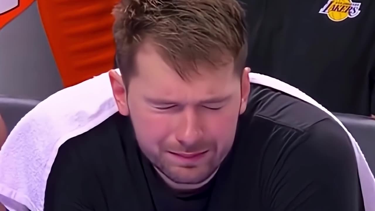 Luka Doncic CRIES on the bench after Los Angeles Lakers blowout loss to Oklahoma City Thunder 😳