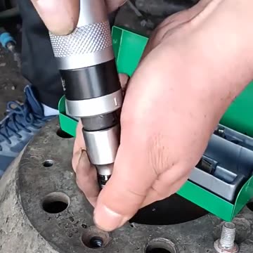 Manual Impact Driver Set Reversible Screw Remover Tightener