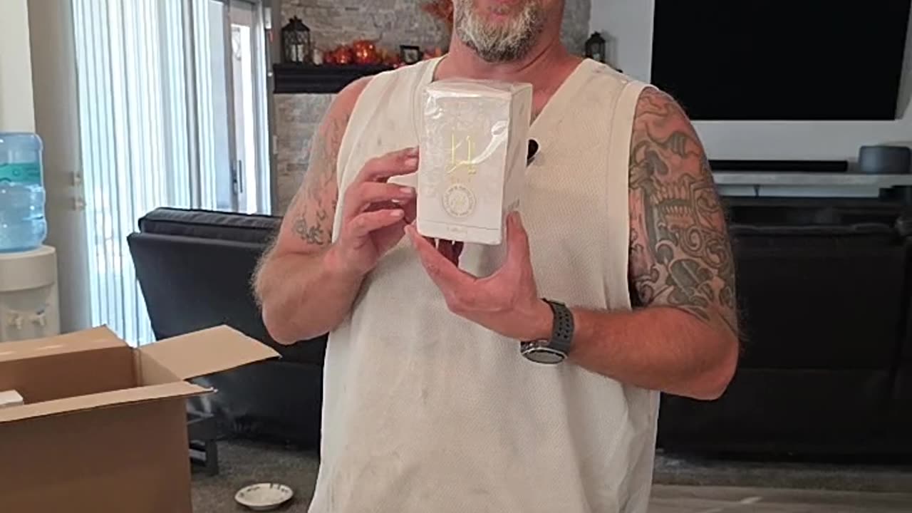 If Violet isn't watching unboxingmystery.com #live