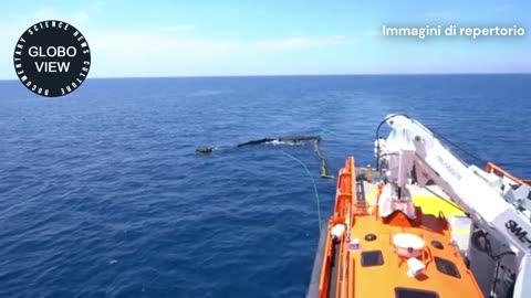 Tragedia a largo della Puglia: affonda peschereccio, un morto