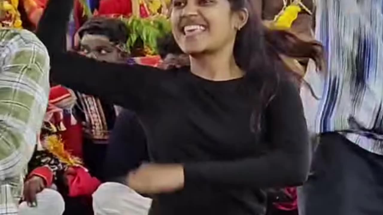 Rithika hot dance