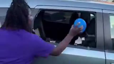 A bonnet banshee busts out a man’s window for eating her $4 ‘GloRilla Meal’ from Rally’s.