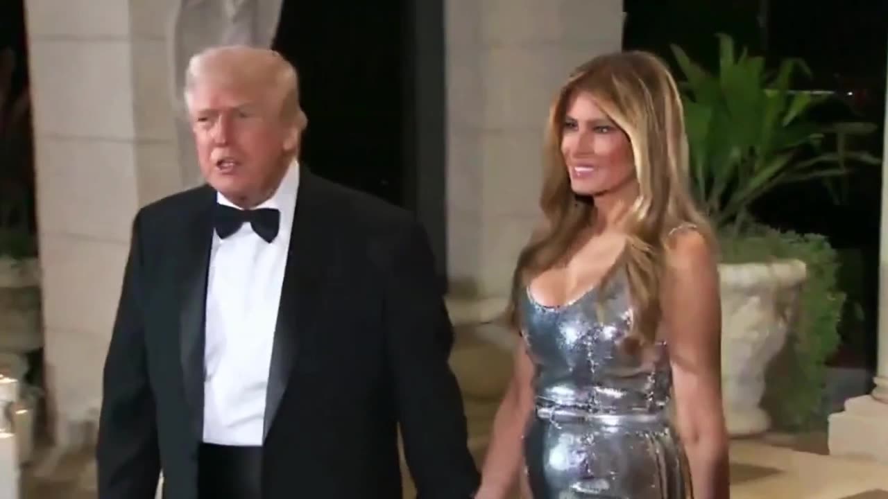 LOOK AT THAT HANDSOME PRESIDENT!!!😎😍😍😍