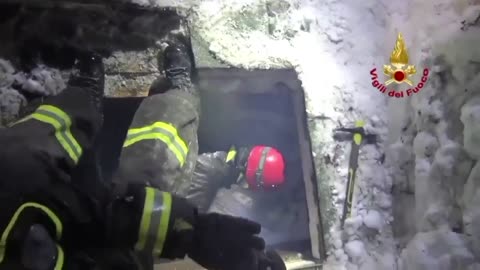 Rigopiano (PE) - VIGILI FUOCO: 29 VITTIME, OGGI NOSTRO PENSIERO VA A LORO (18.01.25)