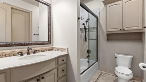 Waterfront Wonders: Luxury Properties with Stunning Ocean View