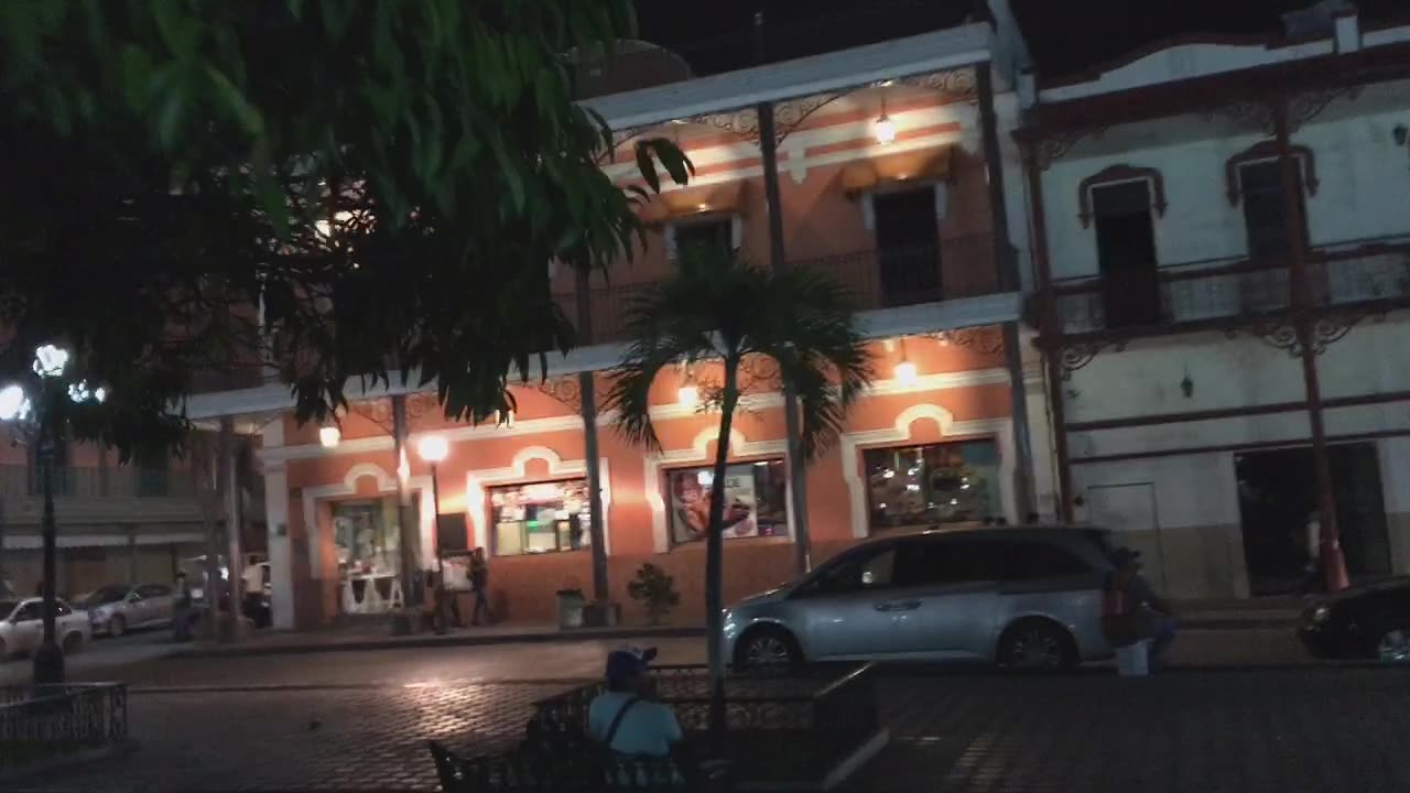 Exploring Tampico at Night (Tamaulipas, Mexico) long