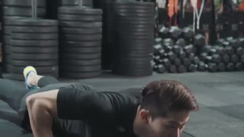 Freestocks - Push Up Exercise - Free Stock Creative Commons Video - kLugg-_oxTY