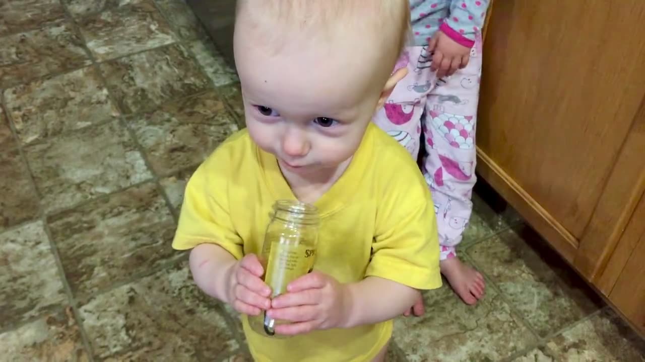 10 Month Old Discovers Vanilla Bean