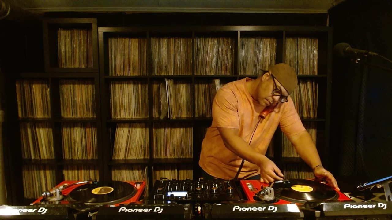 Vinyl Sessions with Wil Milton 1.1.26