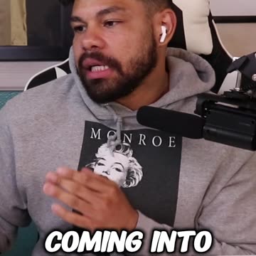 Paige Bueckers Resembles CJ McCollum