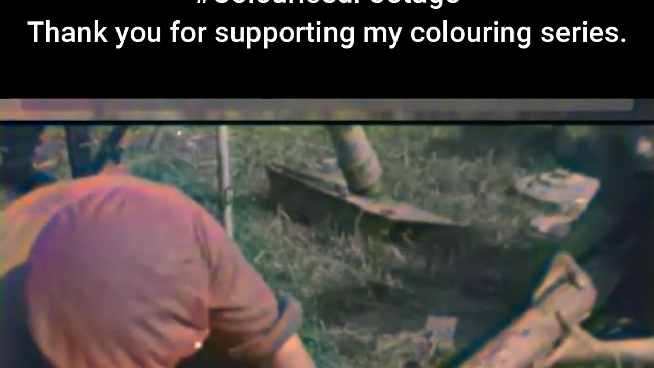 British Troops Analyze Captured Weapons #ColourisedHistory