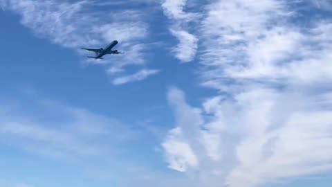 Crowd chants USA when Trump flies over Ryder Cup