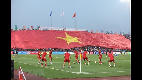 What makes Vietnam strong? - "national unity"