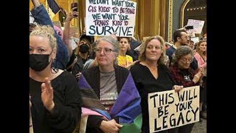 Iowa Gives Final OK to Bill Removing Gender Protections