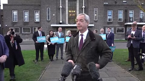 'VICTORY FOR DEMOCRACY!' - Farage HUMILIATES Starmer as Labour U-turns on delays to local elections