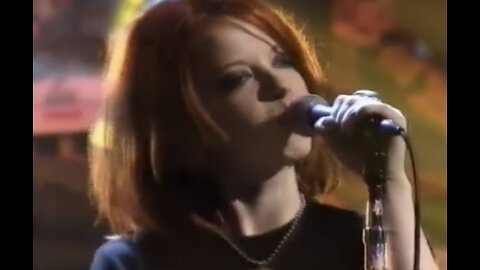 I’M ONLY HAPPY WHEN OT RAINS ~ GARBAGE ( LIVE SNL )