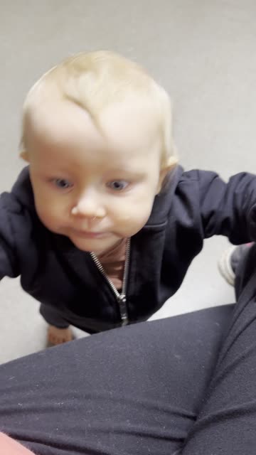 aww baby kayla is sad... still cute