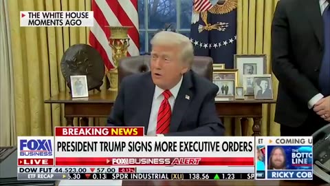 WATCH: President Trump signs an Executive Order to go back to plastic straws