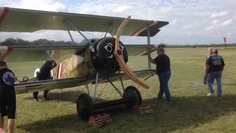 Fokker Triplane Startup - Flying Warbirds