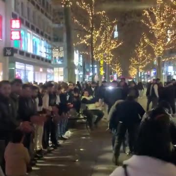If this German Christmas market did not have giant concrete barriers on the roads you know what the invaders would be doing.