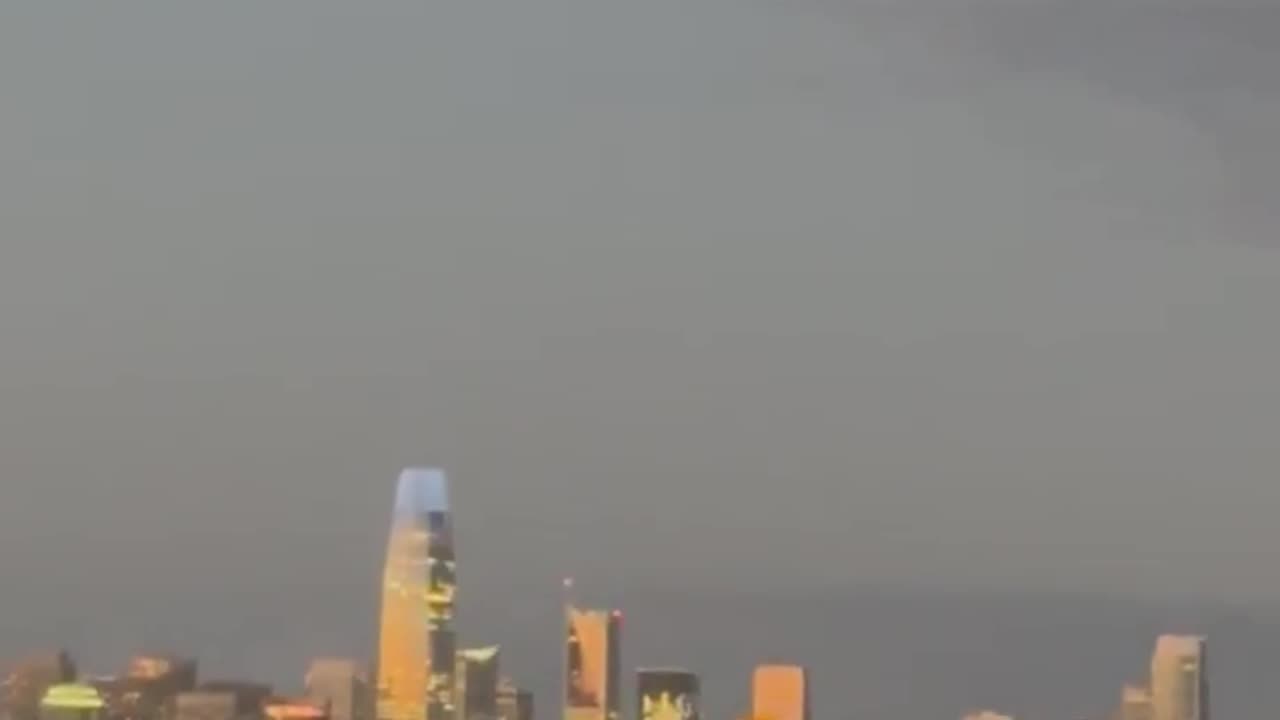 🛸🌃 What Was That Over San Francisco on 10/8? Any Explanations? | TheTruthAbove