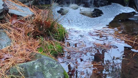 Dry ice and water fall