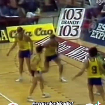 "HELICÓPTERO" ESSIE HOLLIS 💪🏀 37pts 8reb 2asis 3rob 2tap