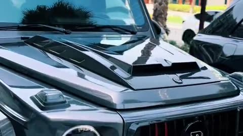 🚗💥 The Most EPIC Car Showroom in Dubai! | LuxuryCarsNation